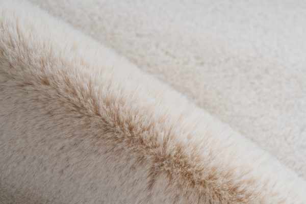 Arte rabbitds cream szőrme szőnyeg 2