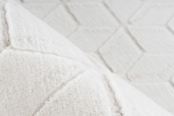 Me Gusta Vivica 125 fehér krém 3D szőrme szőnyeg 2